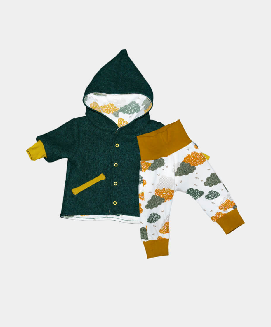 Handgemachte Baby-Bekleidung